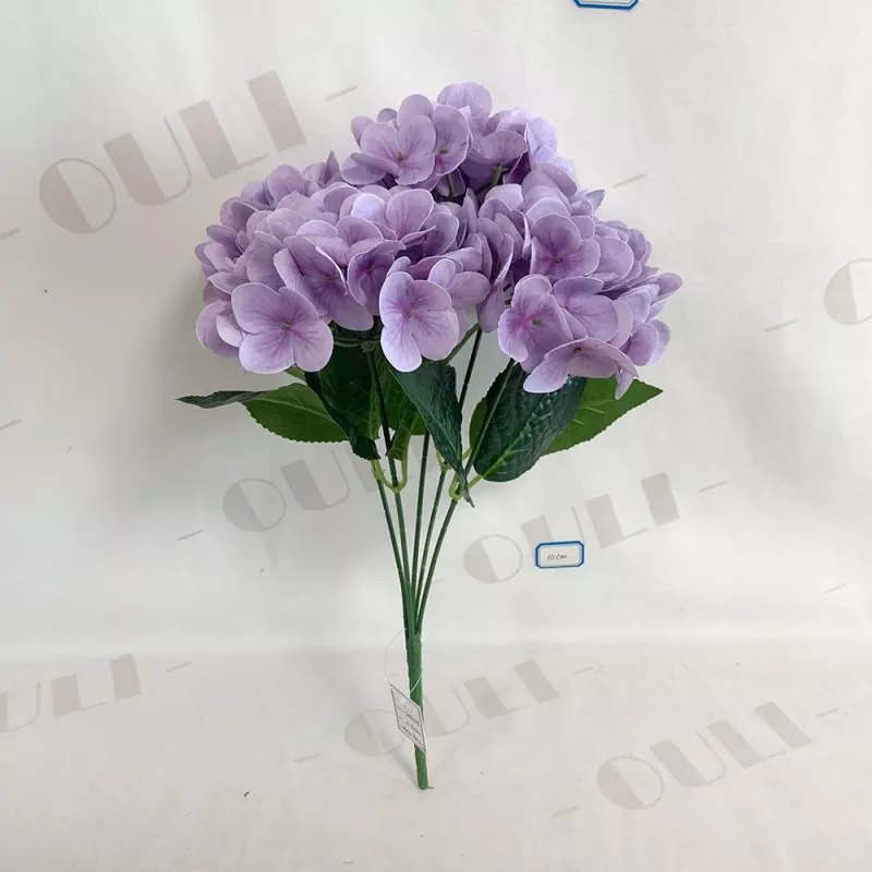 Guide complet de la teinture des fleurs artificielles: matériaux, techniques et contrôle des coûts