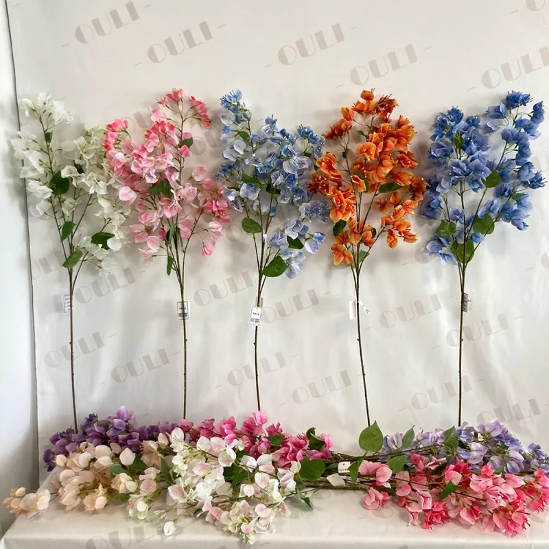 Branche artificielle de bougainvillea