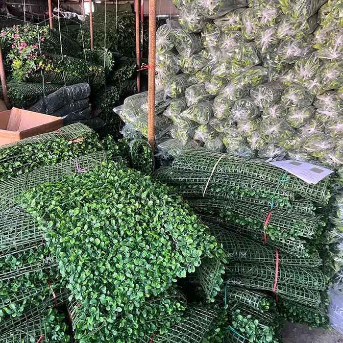 Panneaux muraux de verdure artificielle