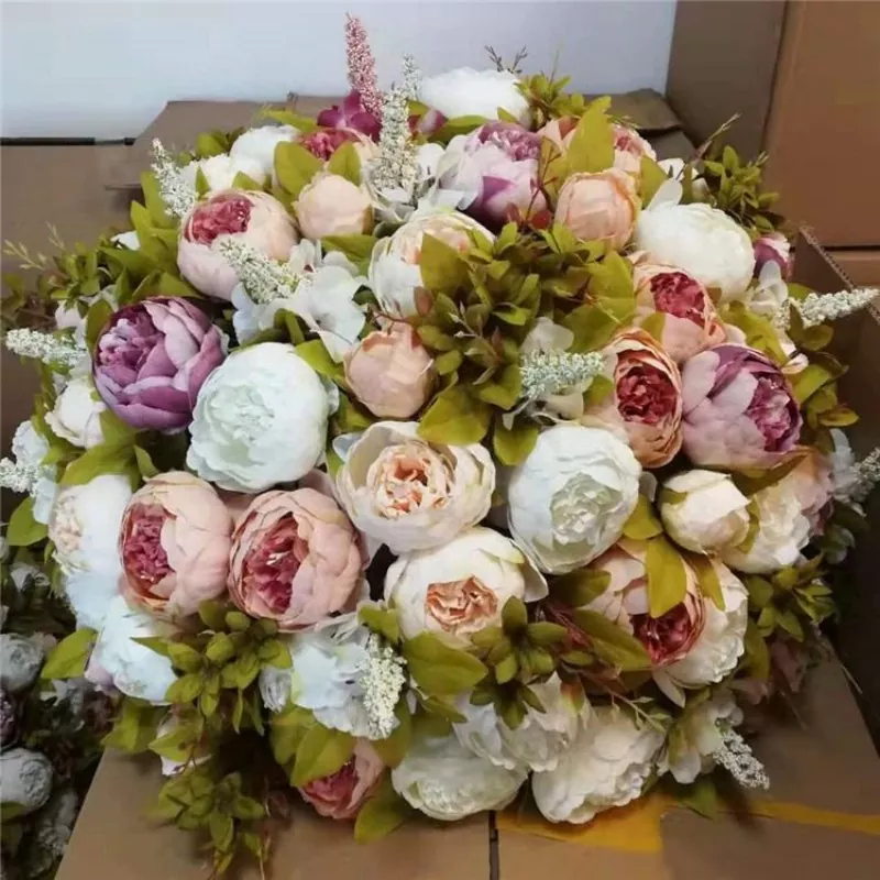 Pièces maîtresses de la balle de fleurs