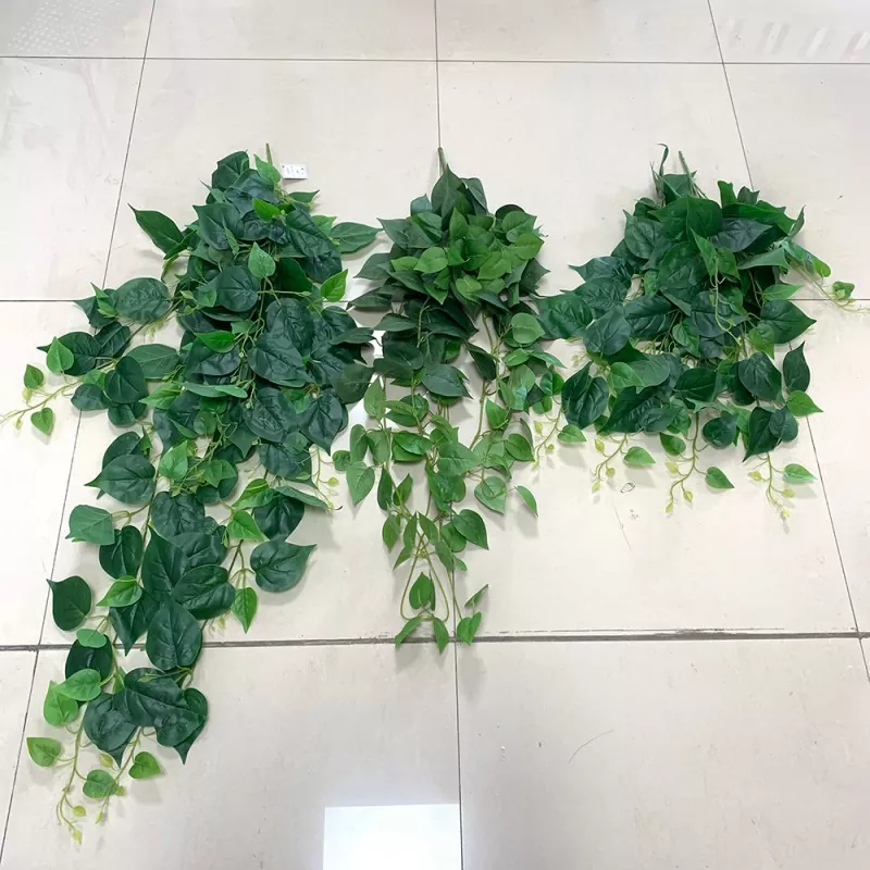 Plantes artificielles suspendues murales